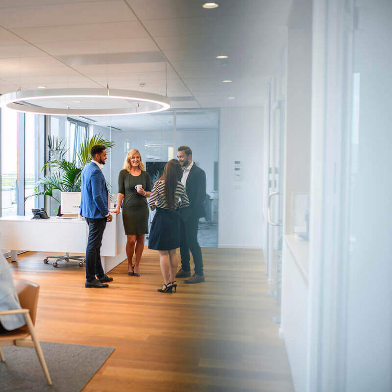 Niet iedereen houdt zich aan de regels op de werkvloer!